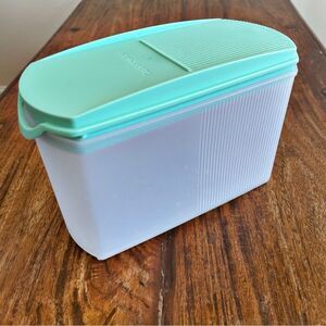 Tupperware Aqua and White Flip Top Food Storage Container 1 L